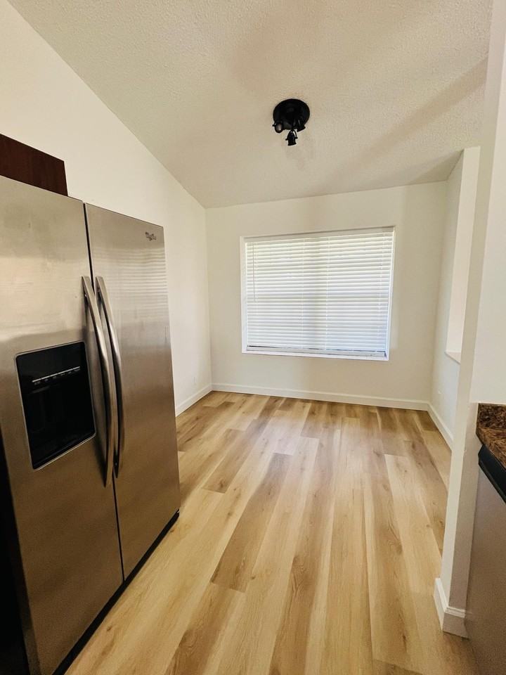15821 E Wind Cir #15821 - Photo 5 of 17