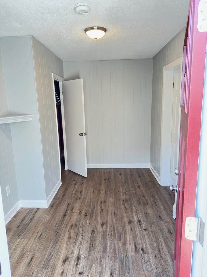 21 Commercial St #1 - Photo 2 of 19