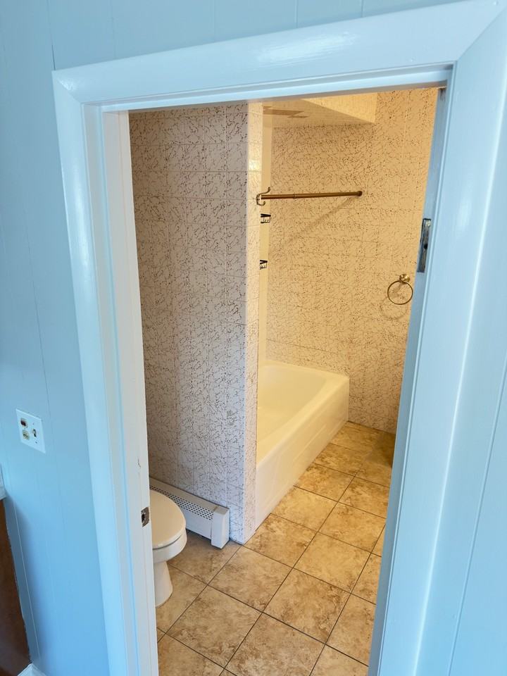 21 Commercial St #1 - Photo 3 of 19