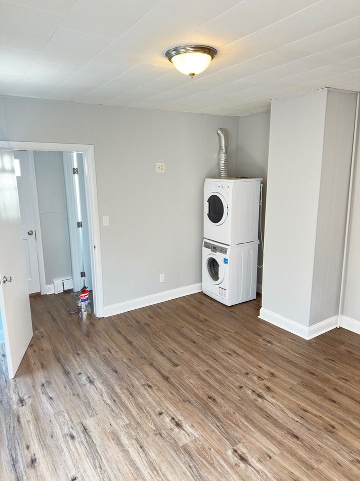 21 Commercial St #1 - Photo 7 of 19