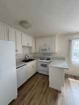 221 Sheldon St - Photo 1 of 1