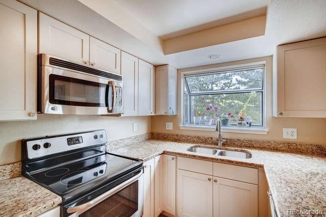 7703 S Independence Way - Photo 6 of 26