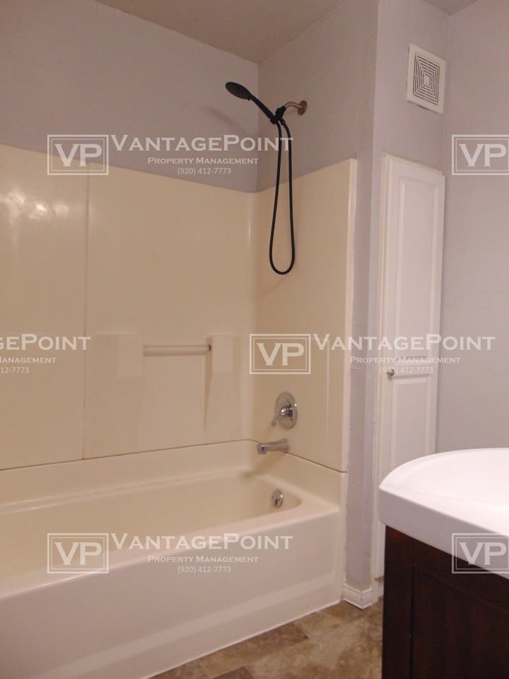 816 Milwaukee St - Photo 6 of 25