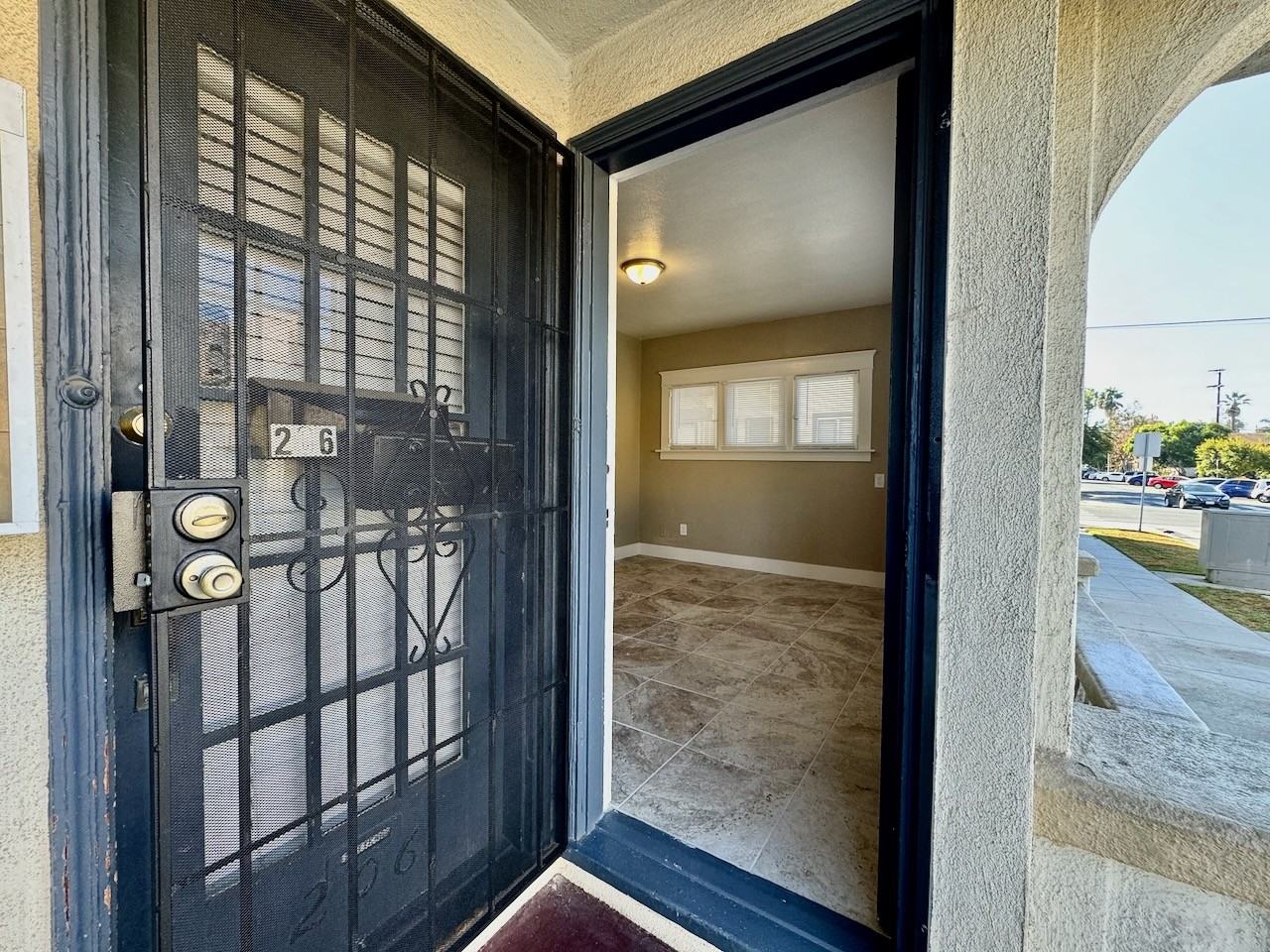 204 Falcon Ave #204 - Photo 4 of 16