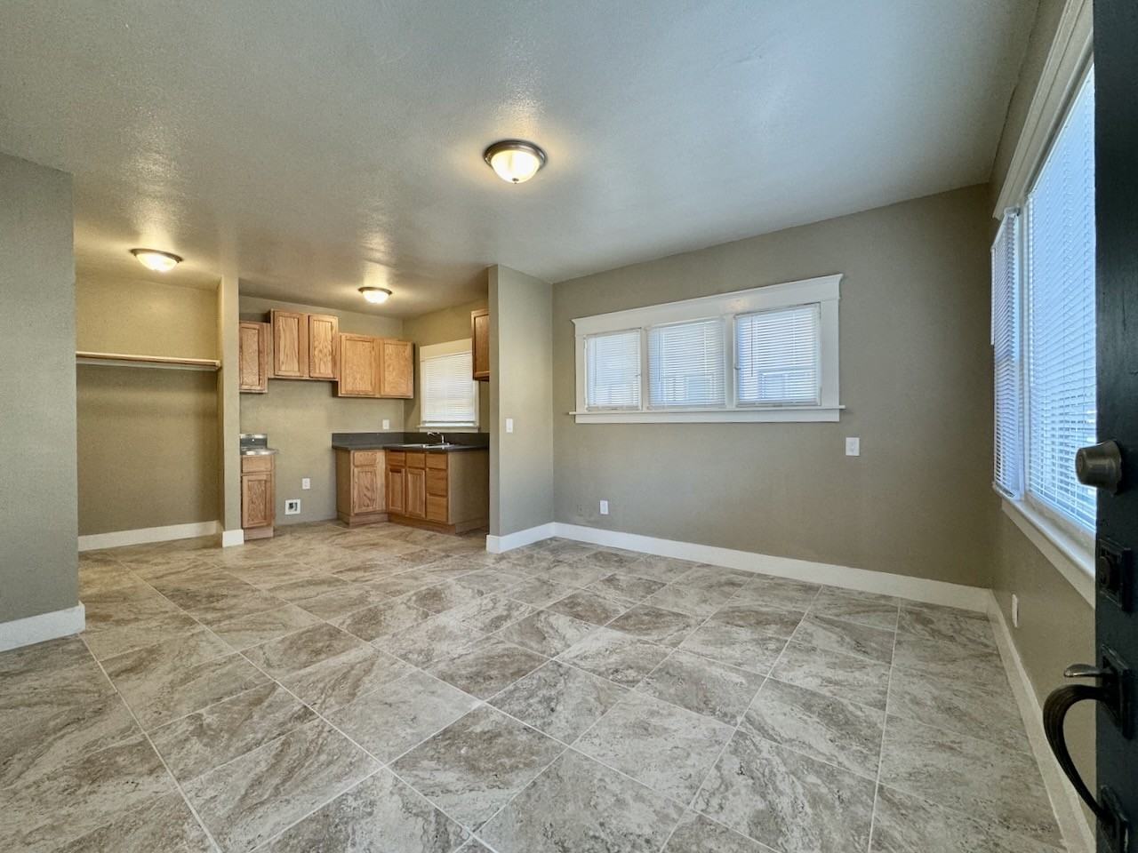 204 Falcon Ave #204 - Photo 5 of 16
