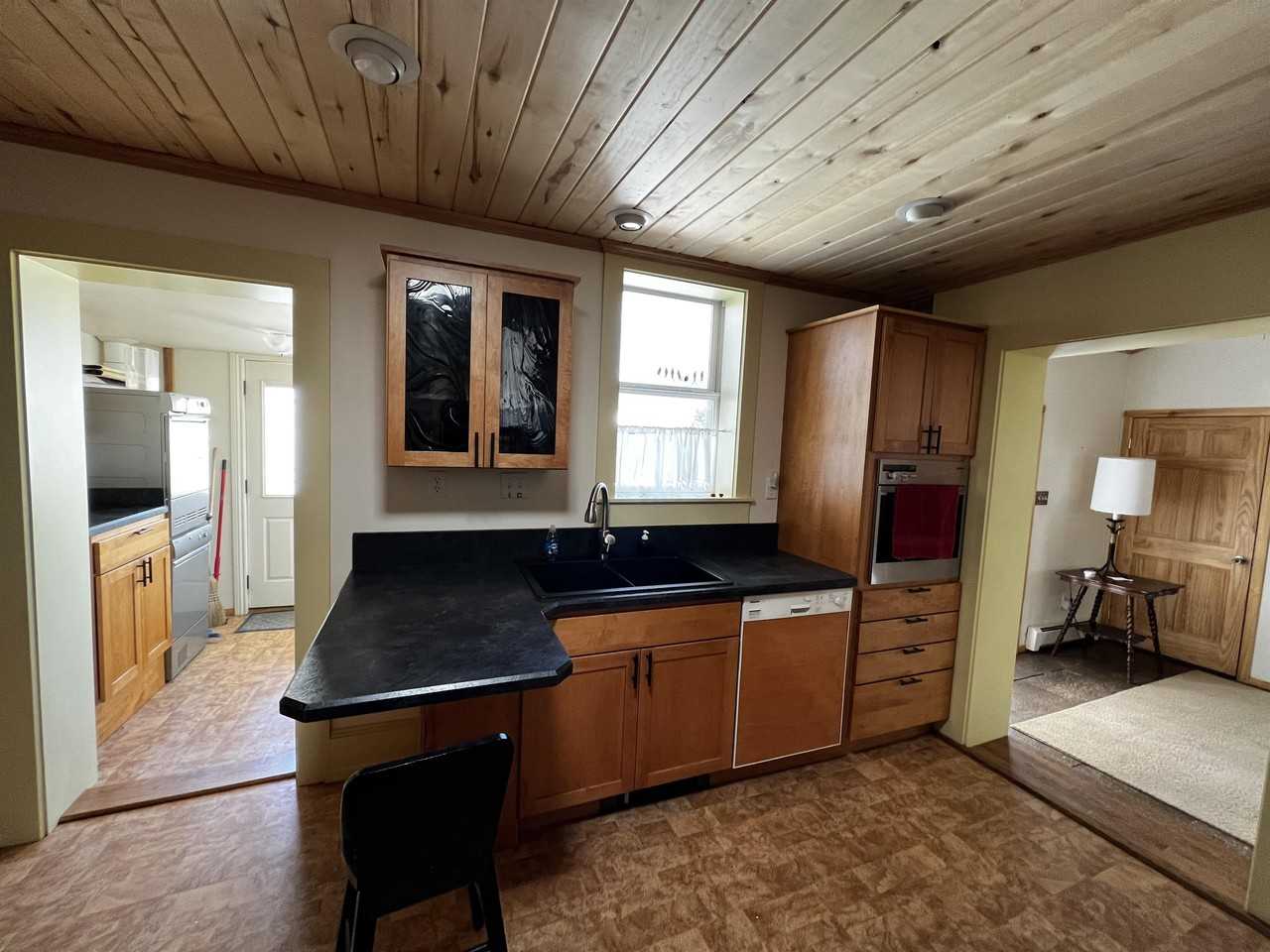 811 H St #1 - Photo 4 of 20