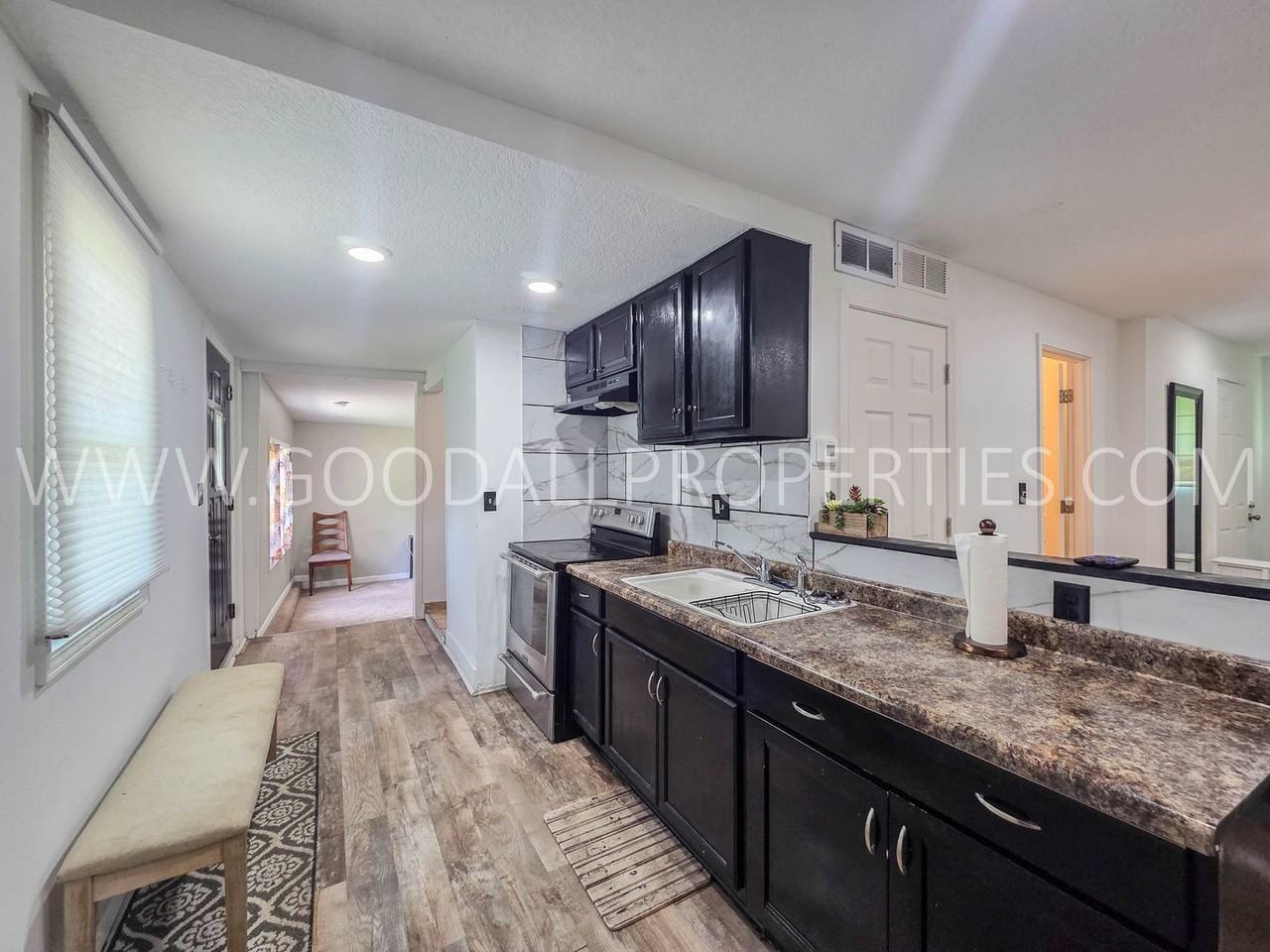 5000 Sw 8th St - Photo 4 of 17