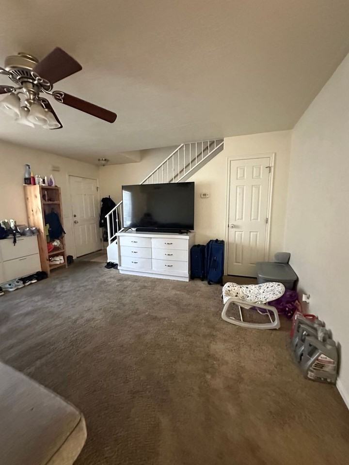 1148 Northfield Rd - Photo 3 of 4
