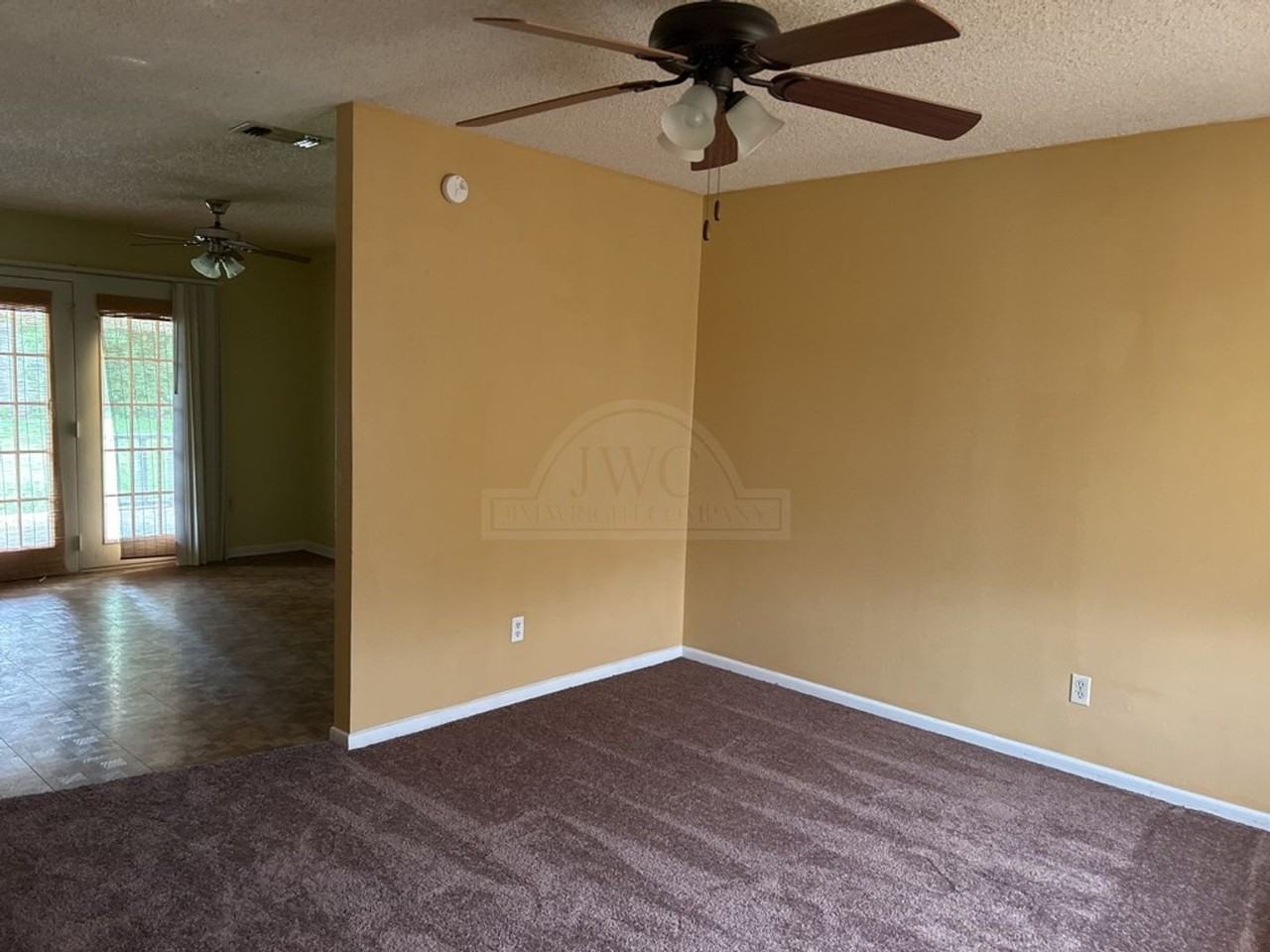 820 Michelle Dr - Photo 4 of 26
