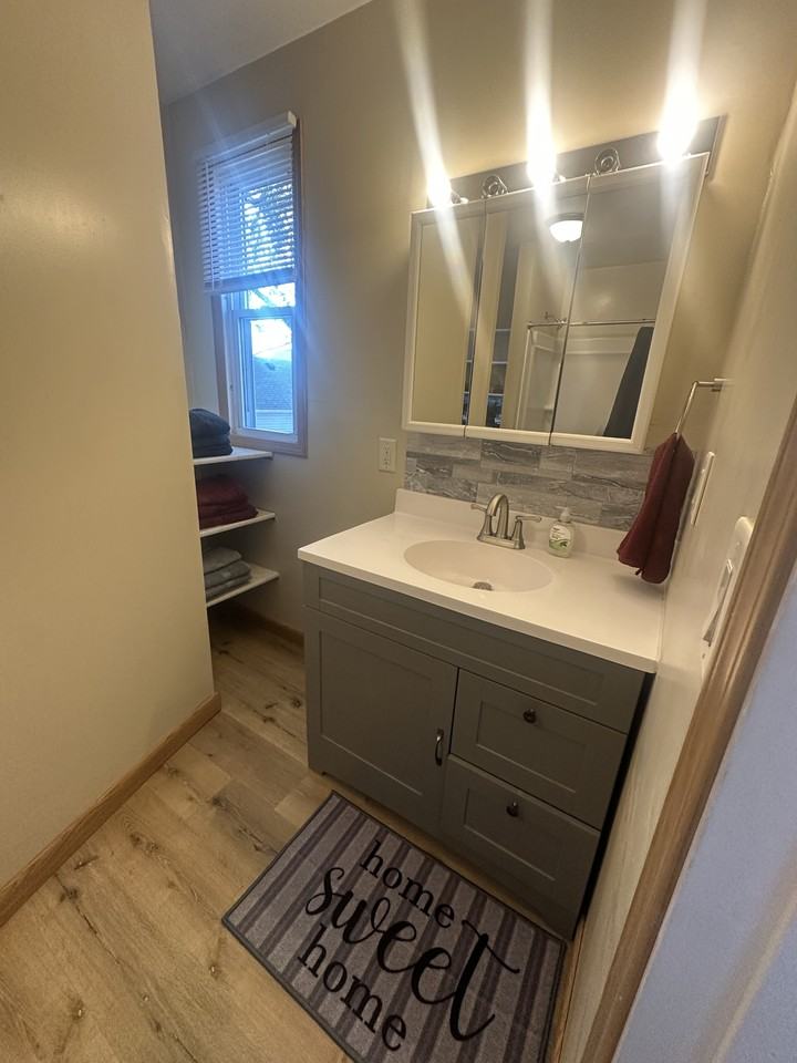 2017 Windsor Ave #1 - Photo 6 of 15
