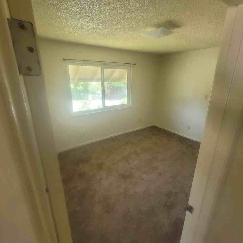 1749 Magnolia St #3 - Photo 2 of 7