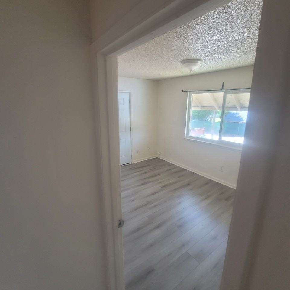1749 Magnolia St #3 - Photo 3 of 7