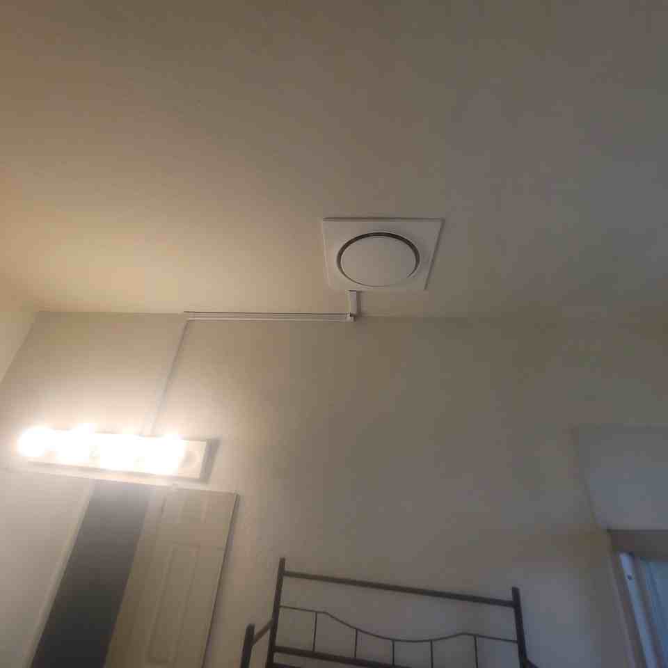 1749 Magnolia St #3 - Photo 4 of 7
