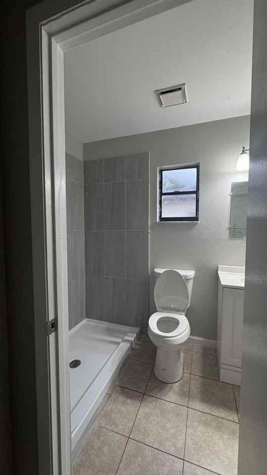 38314 South Ave - Photo 3 of 10
