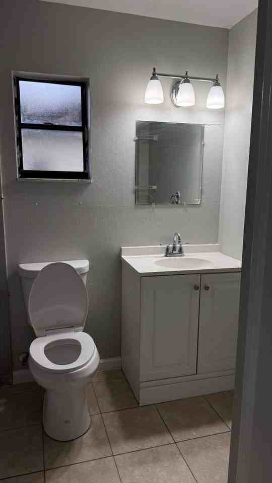 38314 South Ave - Photo 4 of 10