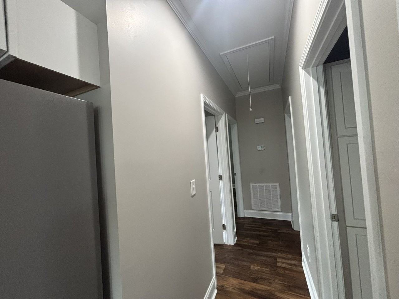 914 Hopson St - Photo 6 of 12