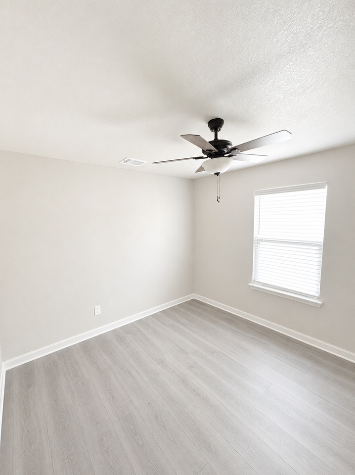 1518 Curlew Ln - Photo 6 of 11