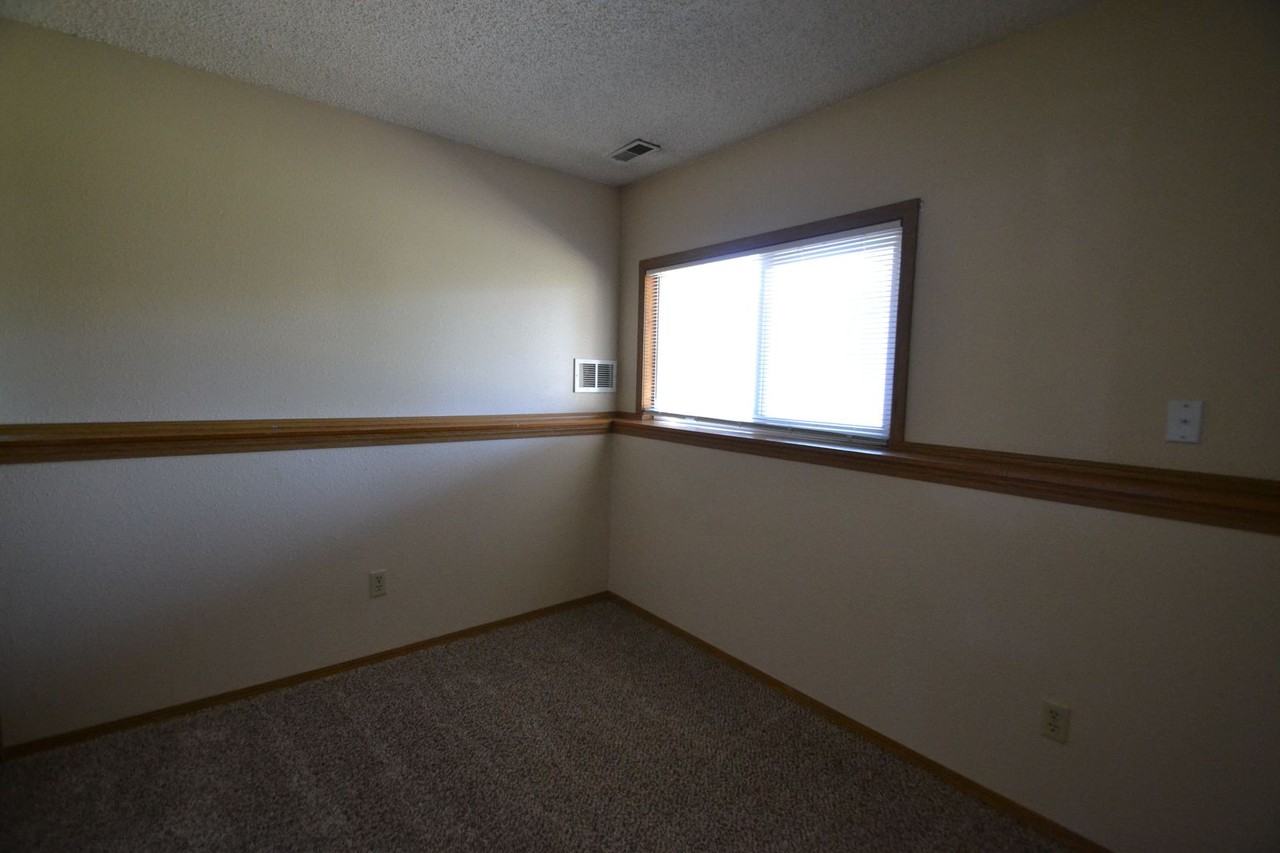 4365 Allesandro Dr - Photo 2 of 15