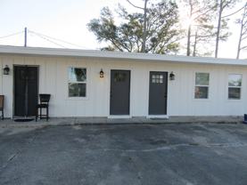 1400 Gulf Ave #5 - Photo 1 of 1