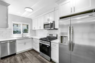 978 Barrington - Photo 1 of 1
