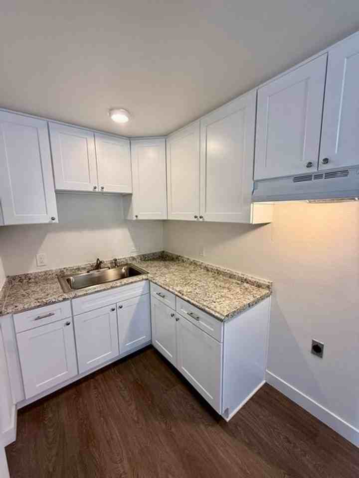 310 Sheila Ln #3 - Photo 5 of 11