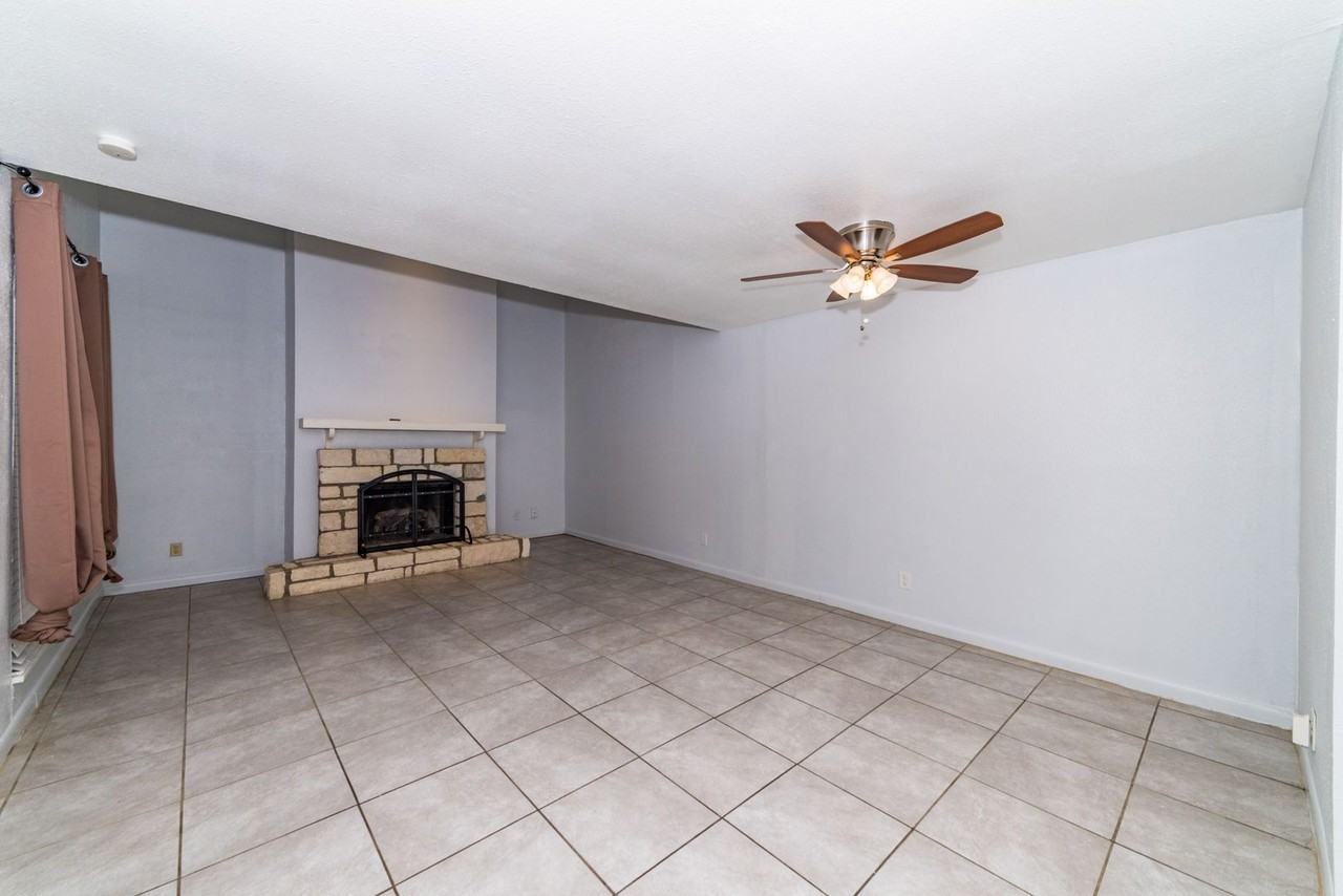 8110 Scottshill - Photo 2 of 26