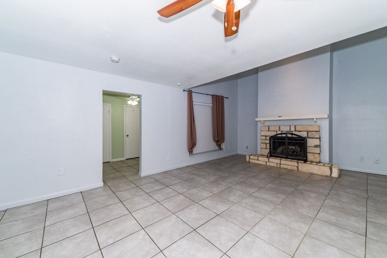 8110 Scottshill - Photo 3 of 26