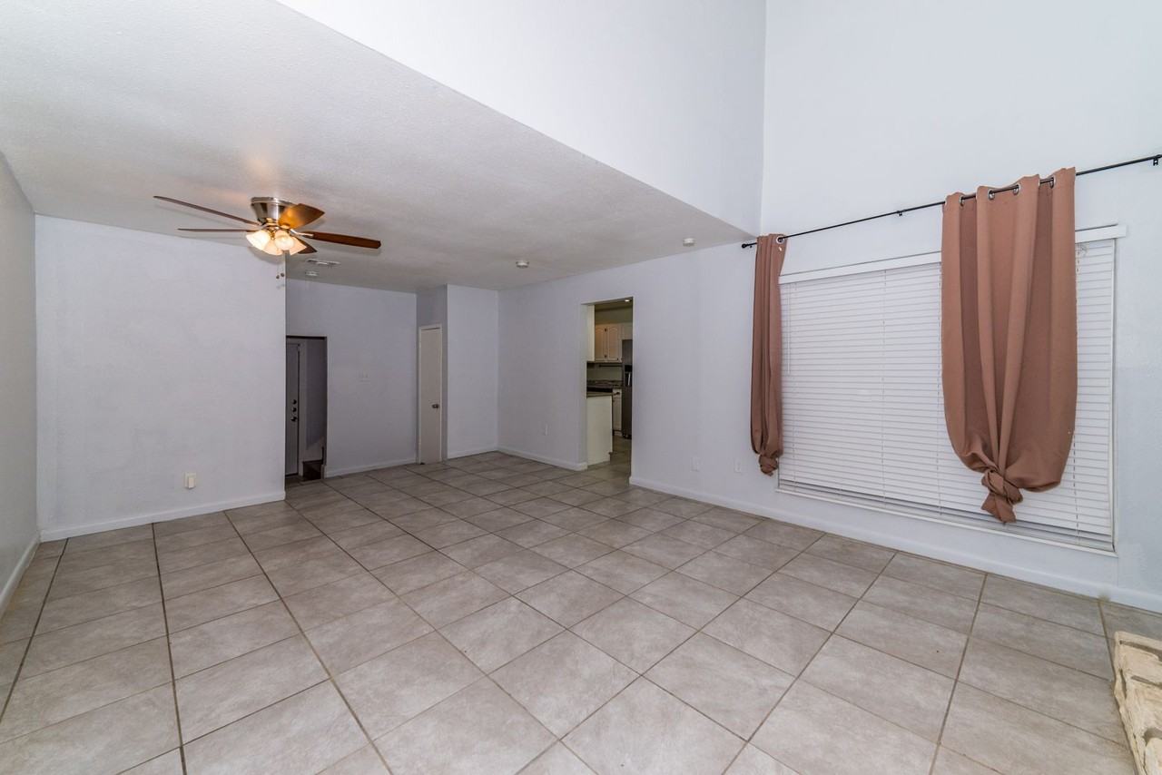 8110 Scottshill - Photo 4 of 26