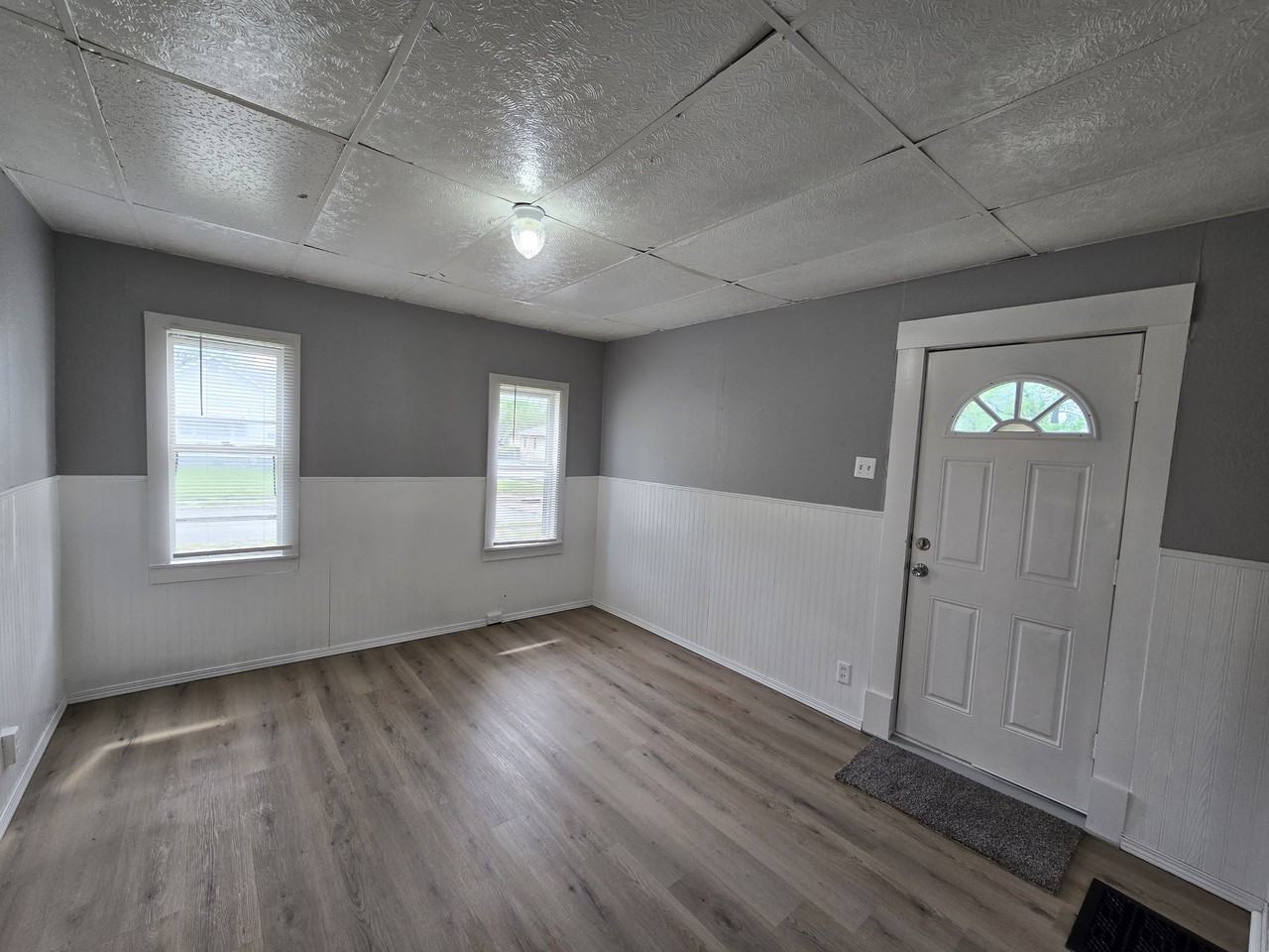 425 Glenwood St #1 - Photo 2 of 28