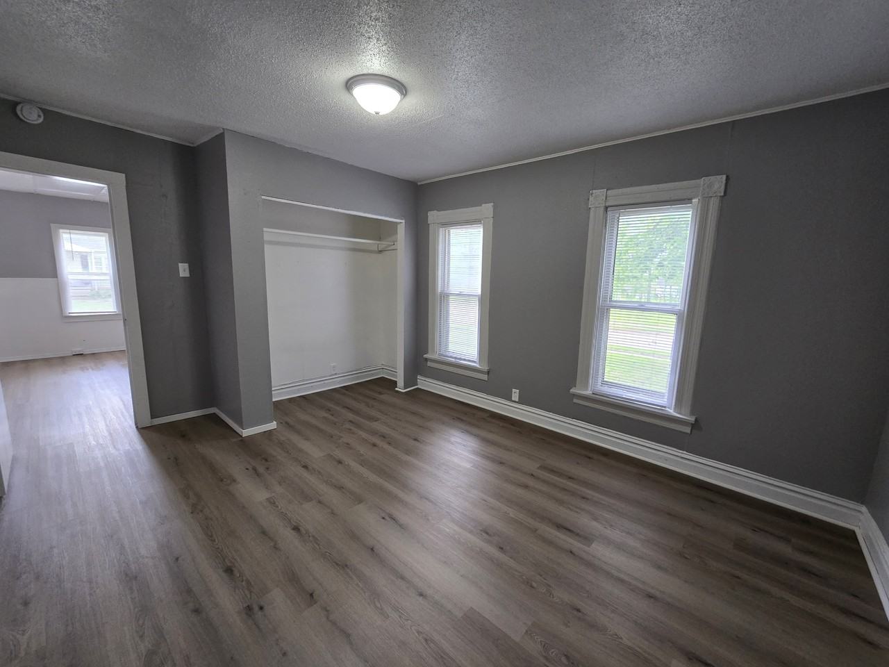 425 Glenwood St #1 - Photo 7 of 28