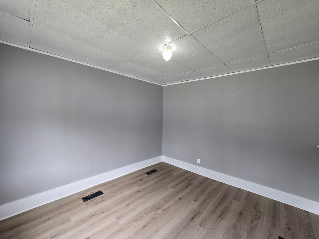 508 Mobile St #1 - Photo 2 of 19