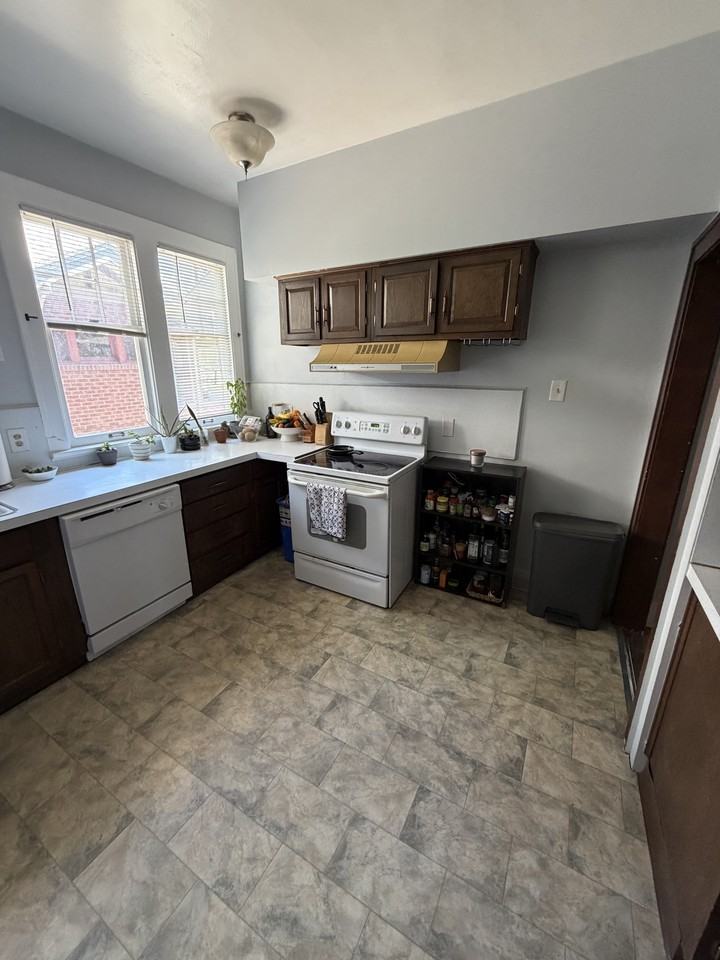 1201 E Virginia Ave #1 - Photo 6 of 17