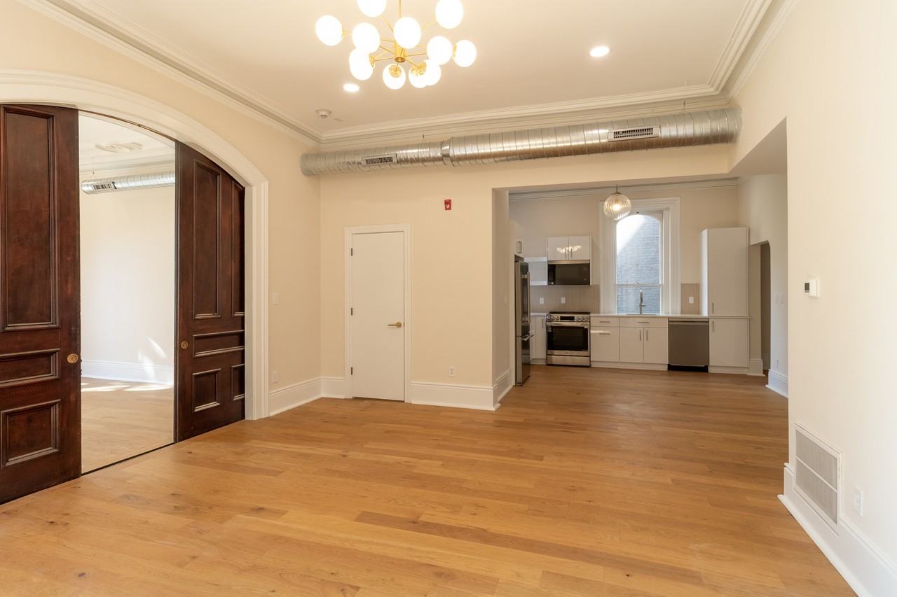 17 N Pearl St - Photo 3 of 29
