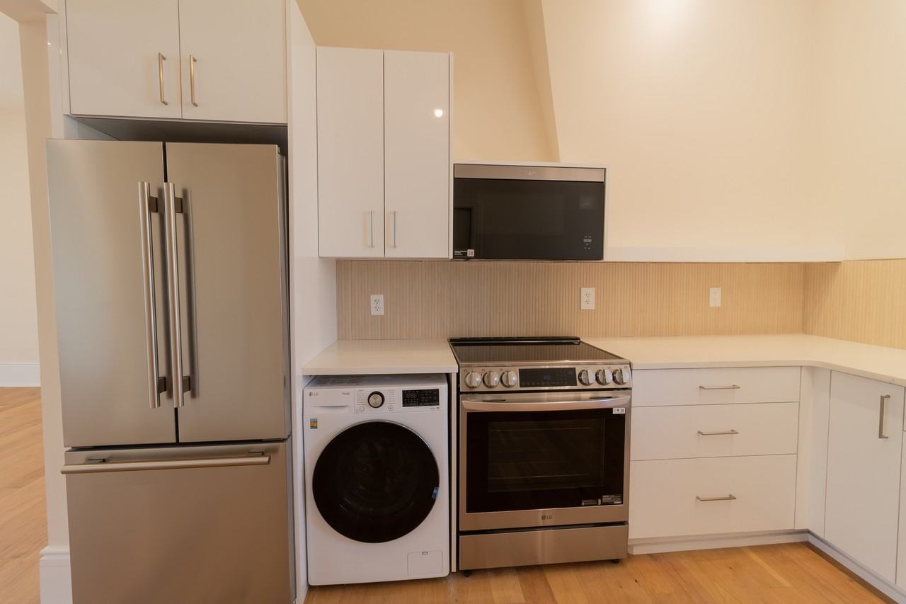 17 N Pearl St #THPH - Photo 6 of 14