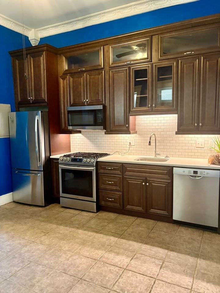 118 E Oak St - Photo 4 of 12