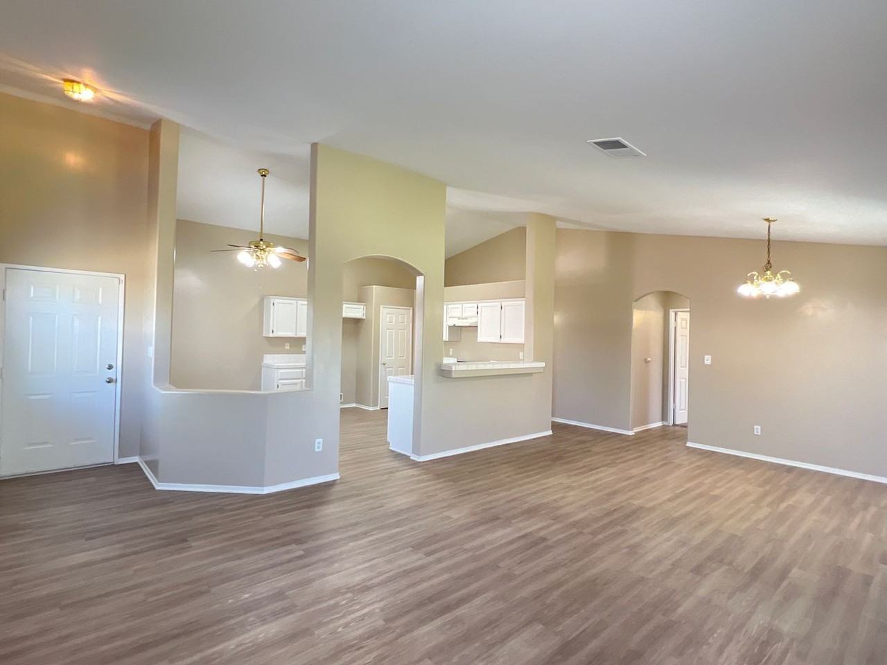 10302 Polo Saddle Dr - Photo 3 of 18