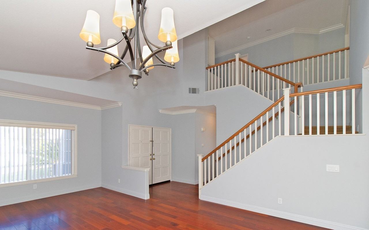 1651 Shire Ave - Photo 2 of 34