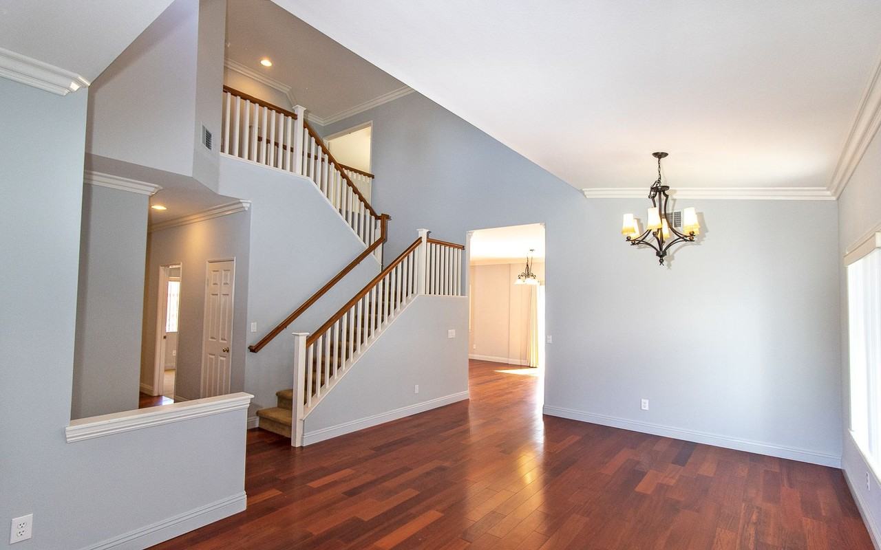 1651 Shire Ave - Photo 4 of 34