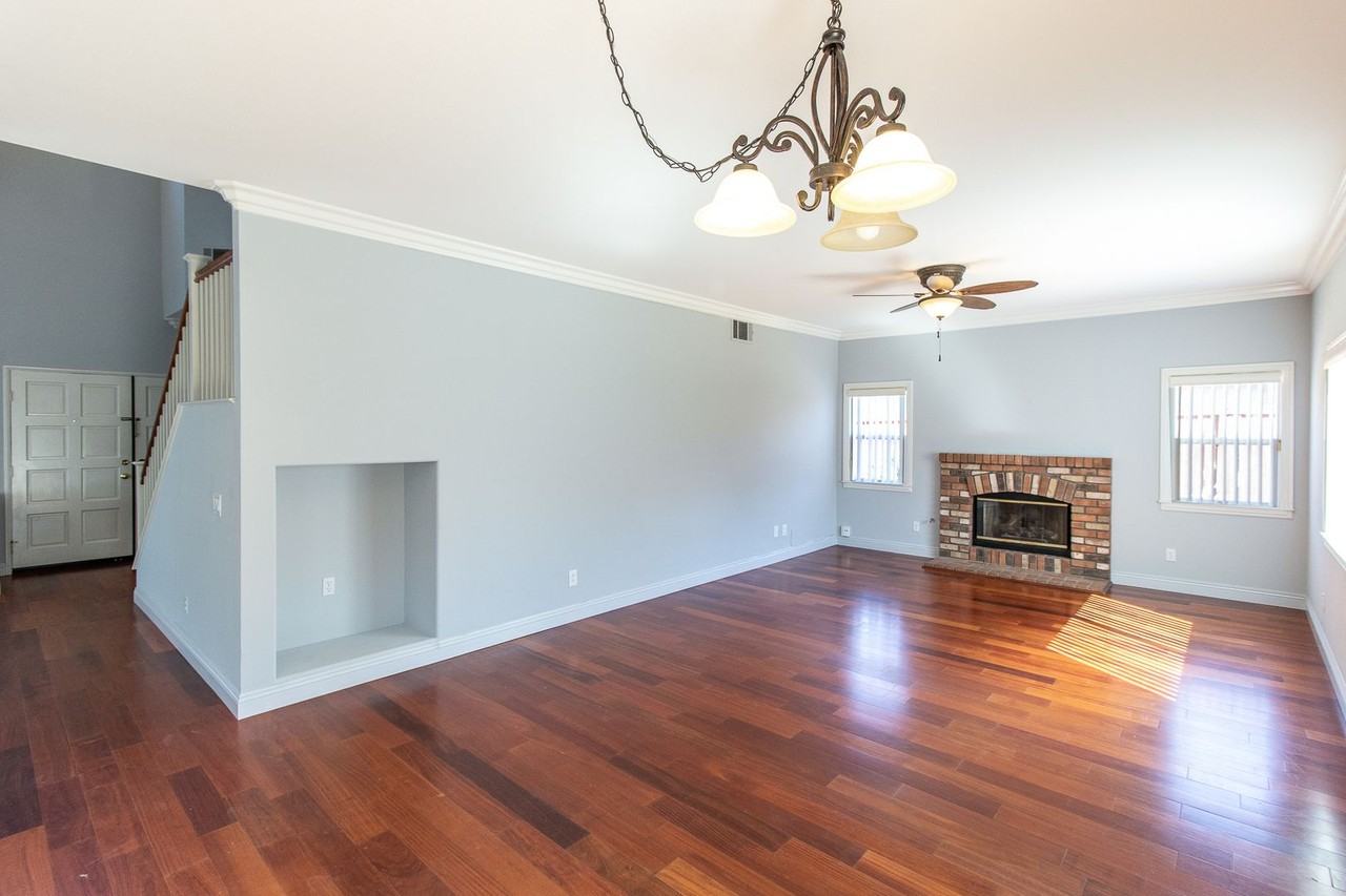 1651 Shire Ave - Photo 5 of 34