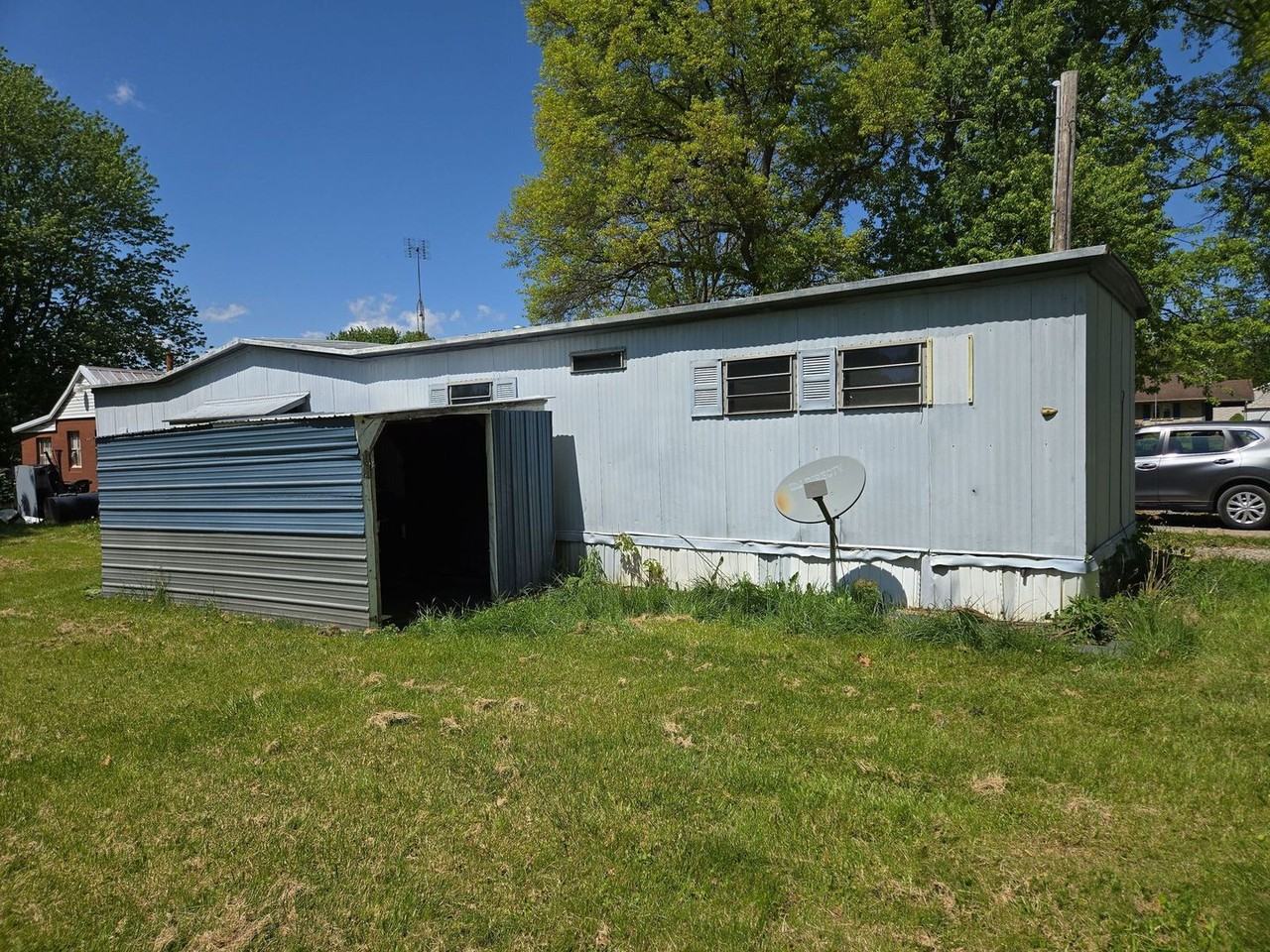 6446 Duffield Rd - Photo 2 of 9