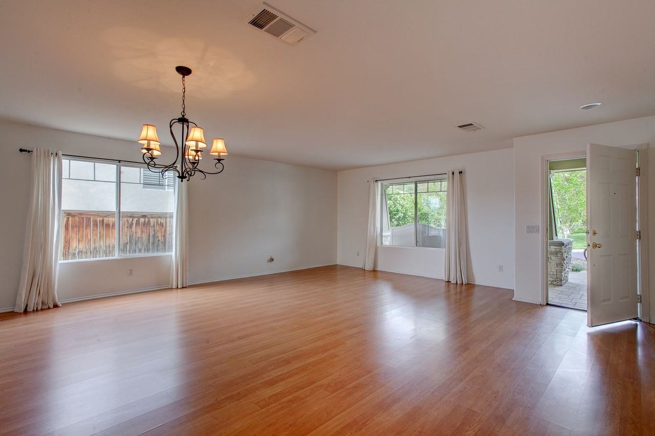 21176 Cimarron Way - Photo 7 of 34