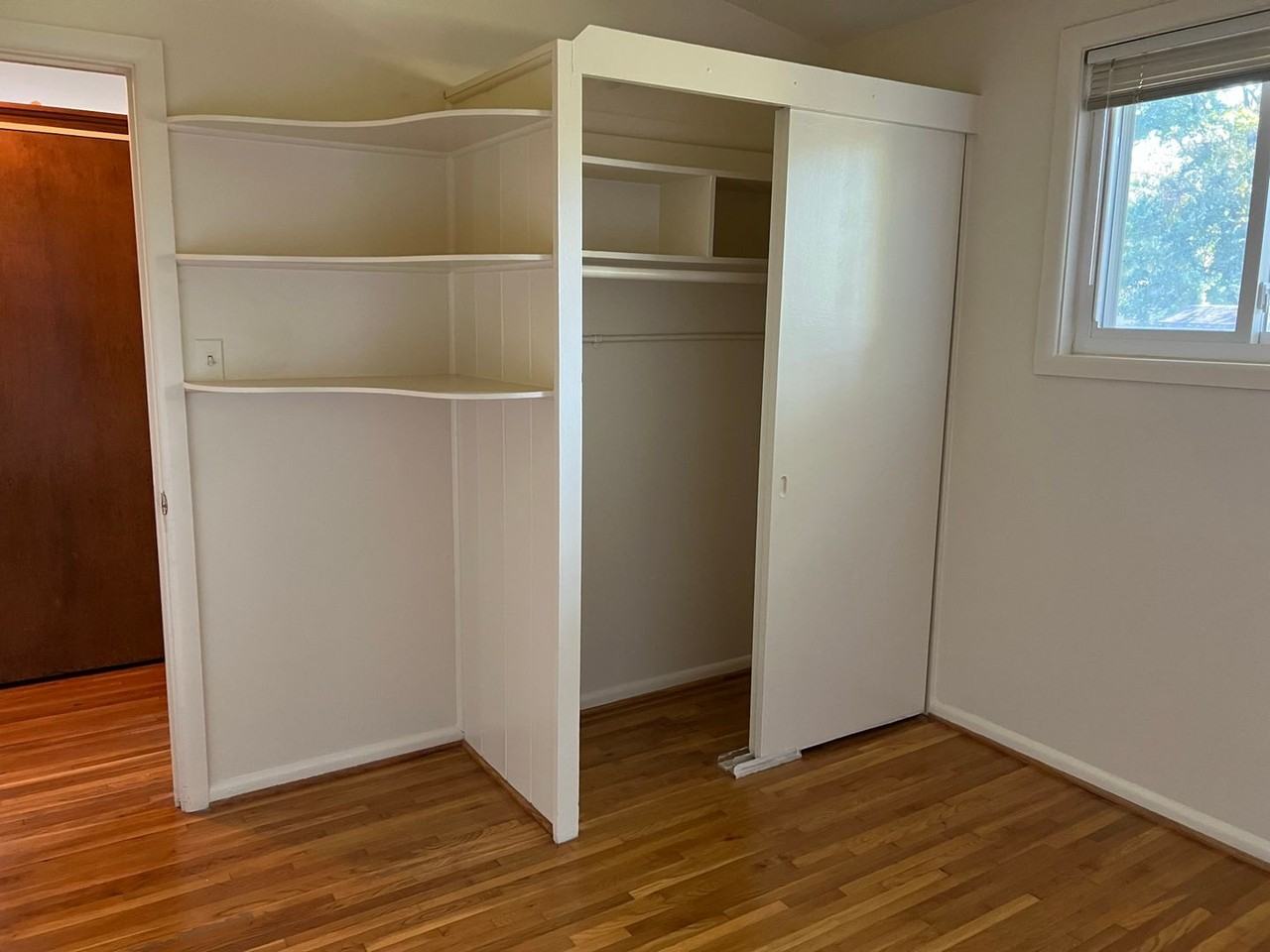 3906 Denfeld Ave - Photo 7 of 17
