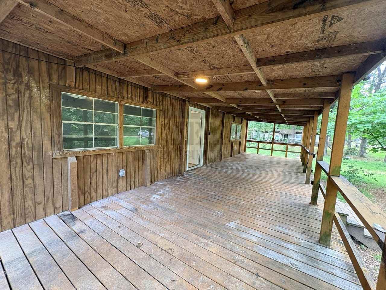 115 Van Horn Dr - Photo 3 of 23