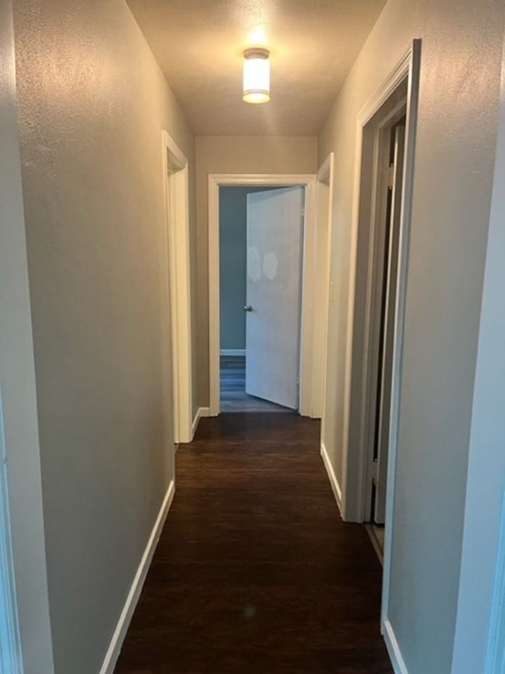 918 Lindberg Rd - Photo 5 of 13