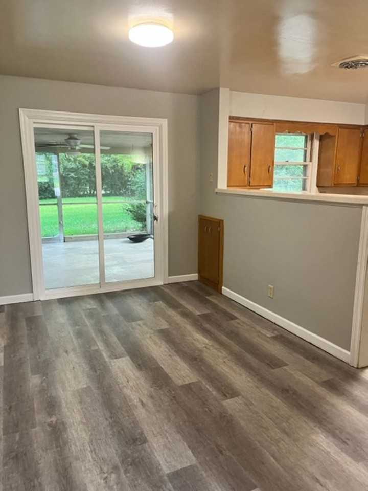 918 Lindberg Rd - Photo 6 of 13