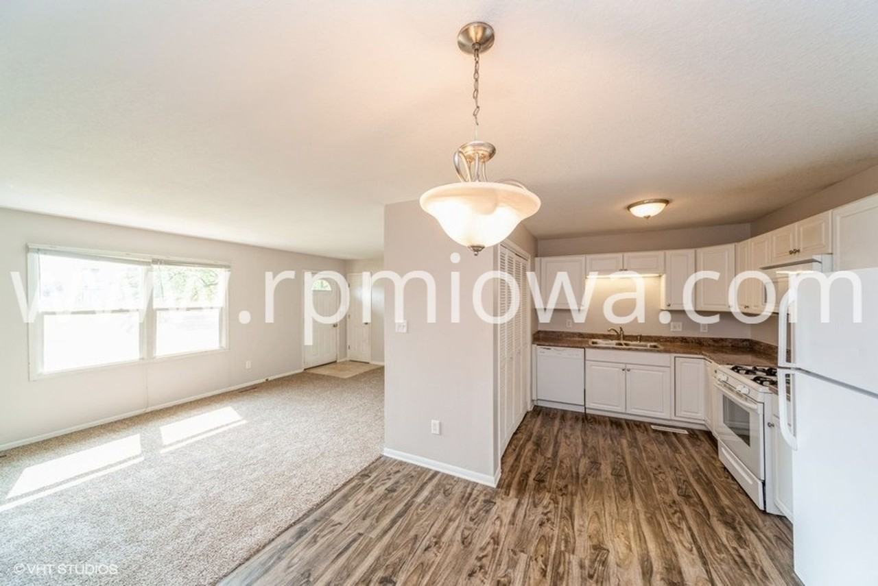 300 5th Ave Nw - Photo 7 of 16