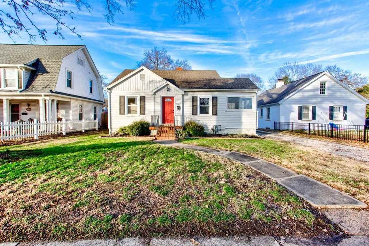 2174 Washington Ave - Photo 6 of 28