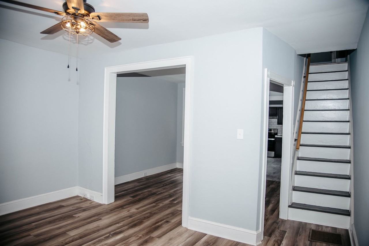 510 E Fulton St - Photo 5 of 19