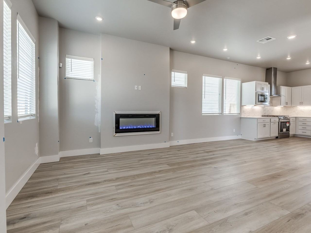 2523 Nw 132nd Pl - Photo 7 of 38