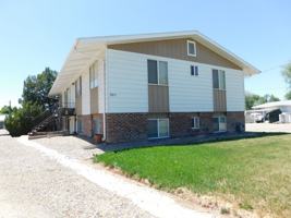 featured image of 2855 Elm Cir